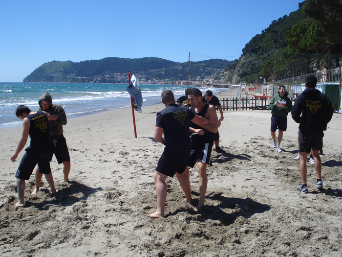 total fighting school alassio 17